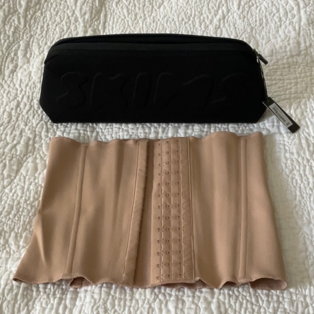 Skims Waist Trainer size small